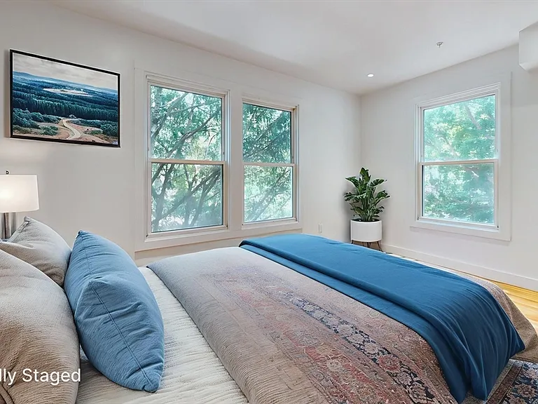 21 Regent Cir #3 — Photo 8