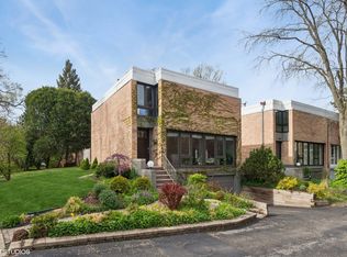 2751 Prairie Ave, Evanston, IL 60201