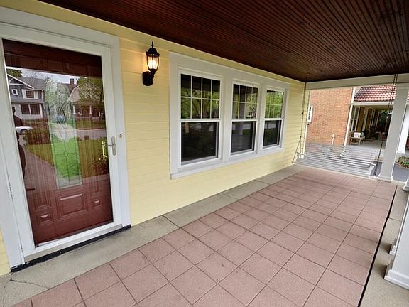 4th image of 4811 Central Ave