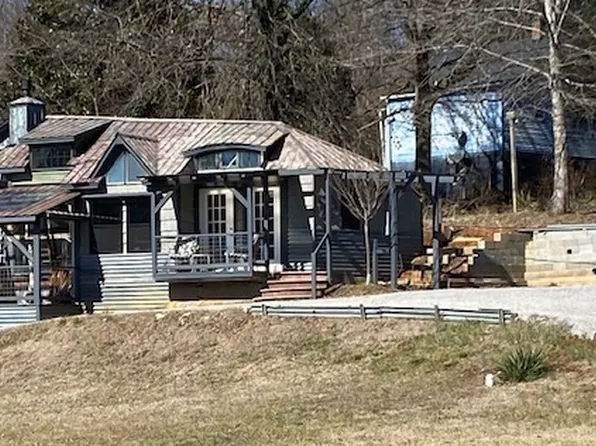 149 S Church St, Sparta, TN 38583