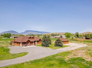 6 Chondell Dr, Cody, WY 82414