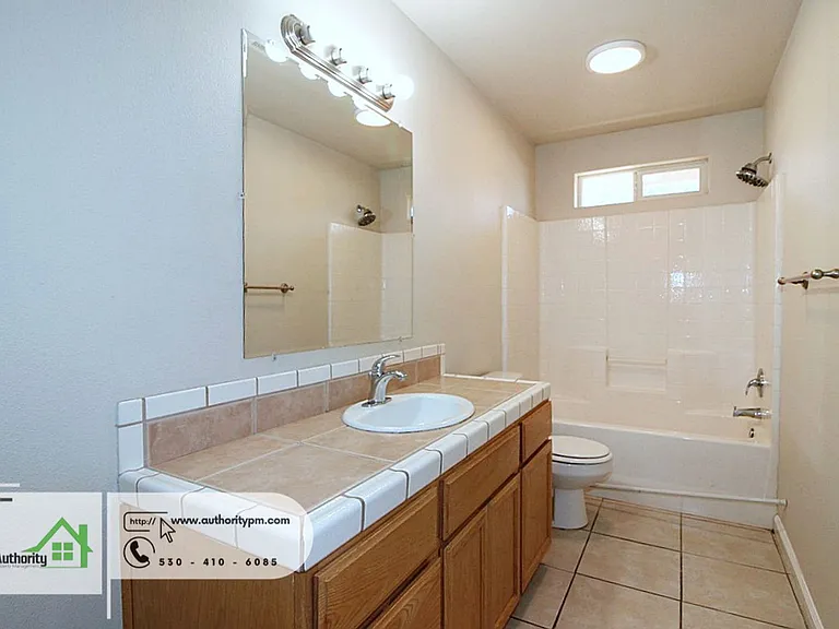 21962 Klamath River Pl — Photo 12