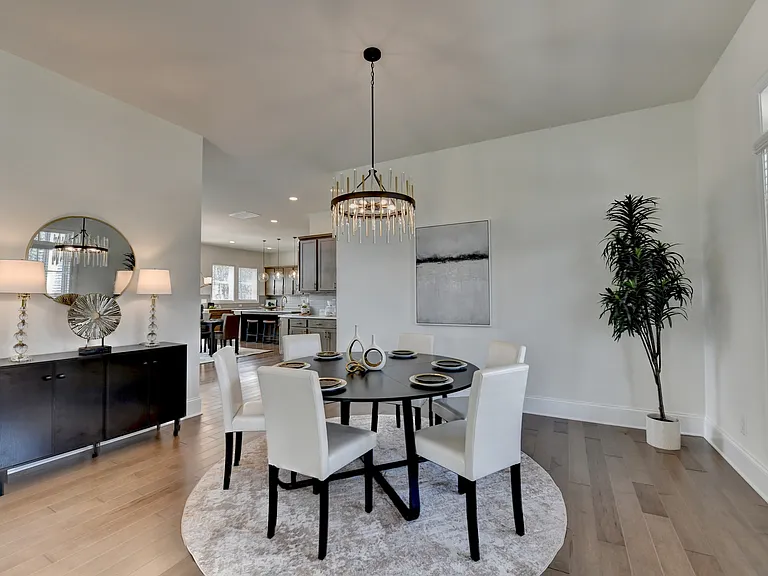 2405 Colliers Ln — Photo 5