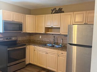 500 SW 27th Ter APT 4, Fort Lauderdale, FL 33312