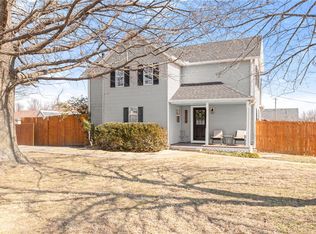 1009 W Lilac St, Rogers, AR 72756