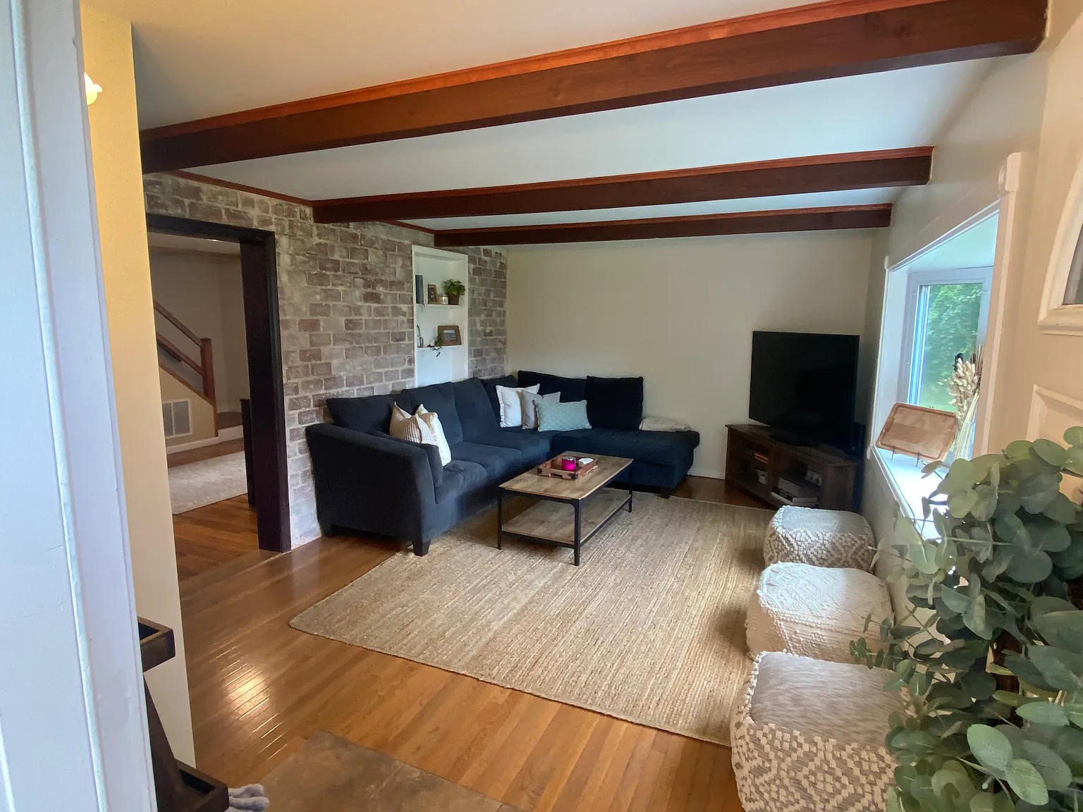 3 bed, 1.5 bath, $3,100 — Photo 2