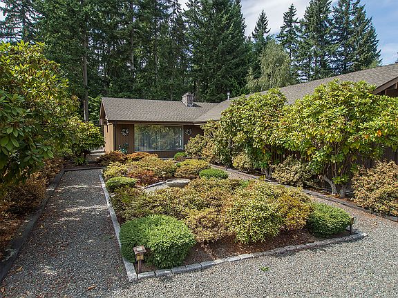 4th image of 2027 153rd Ave SE