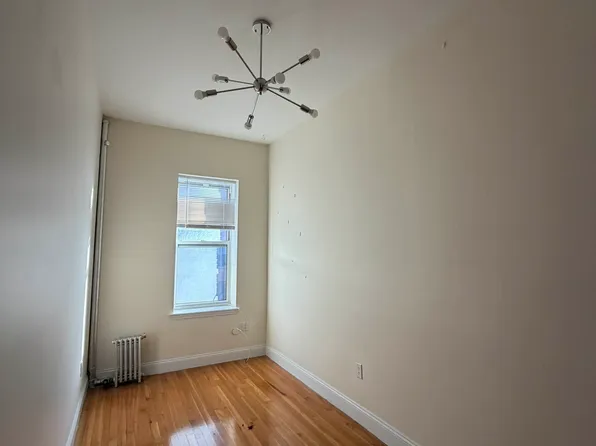 305 Clarkson Avenue image 6 of 6