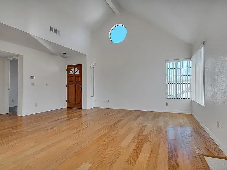 4639 Executive Dr #68 — Photo 5