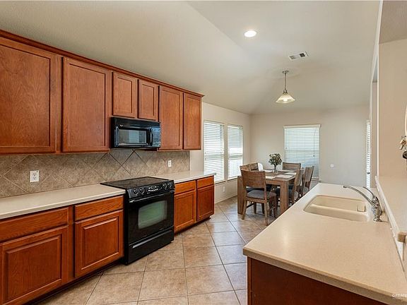 5th image of 3409 San Angelo St