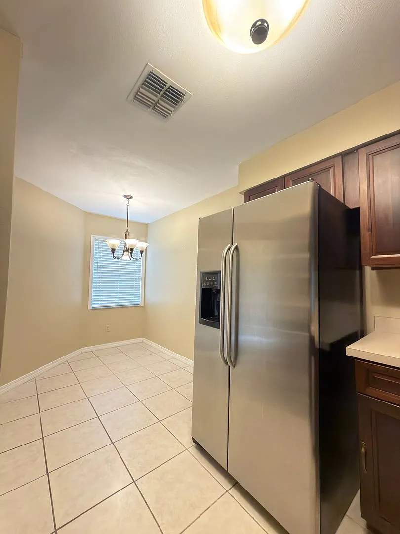 4520 Bar Harbor Dr - Available Now. — Photo 3