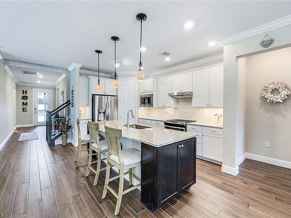 3rd image of 19252 Aqua Shore DR