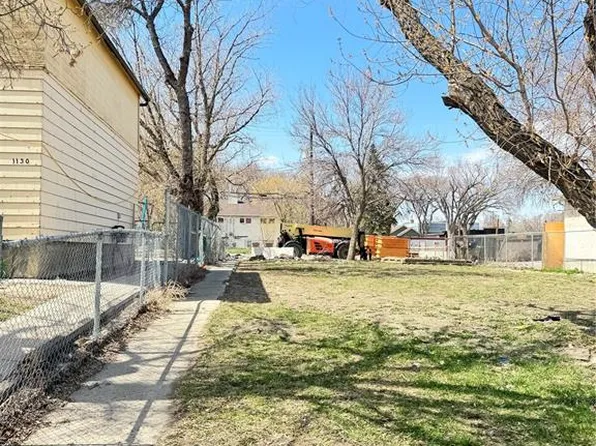 1128 Angus STREET, Regina, SK S4T 1Y5