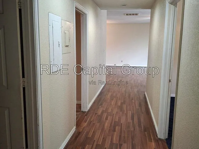 5203 Bexar St #2C — Photo 5