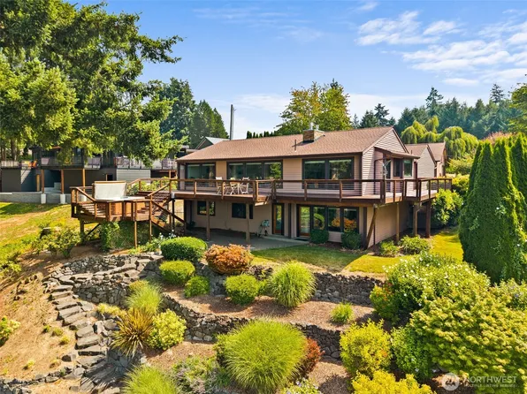 2126 Log Cabin Road SE, Olympia, WA 98501