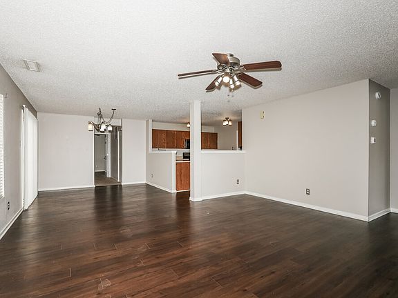 4th image of 14428 Black Farm Dr