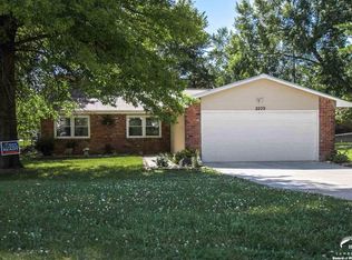 2209 Melholland Rd, Lawrence, KS 66047