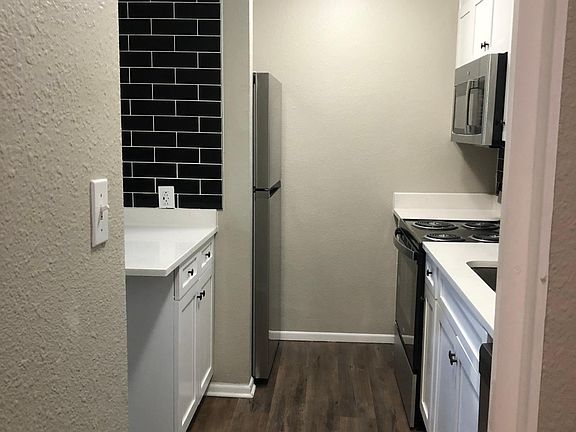 2nd image of 2500 S York St APT 316