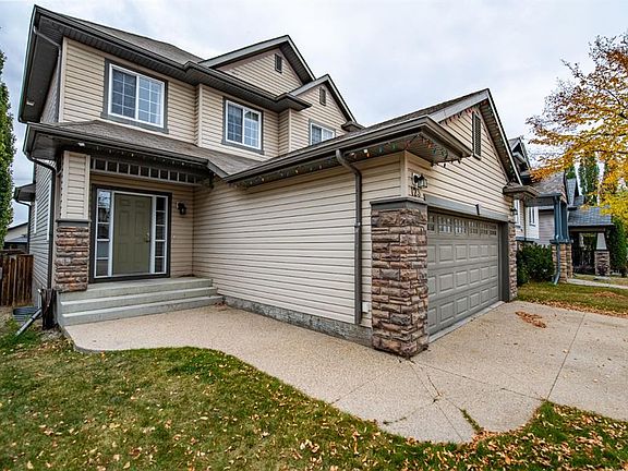 3rd image of 123 S Wiley Cres