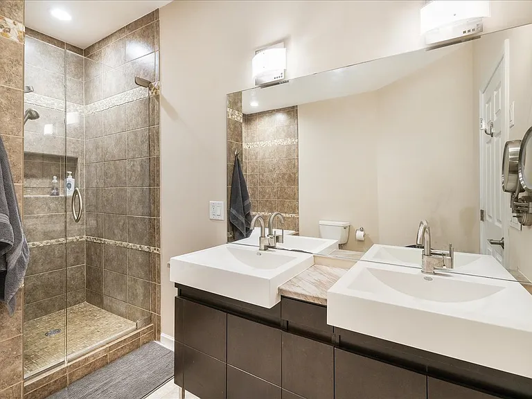 58 Alexander Ct — Photo 36