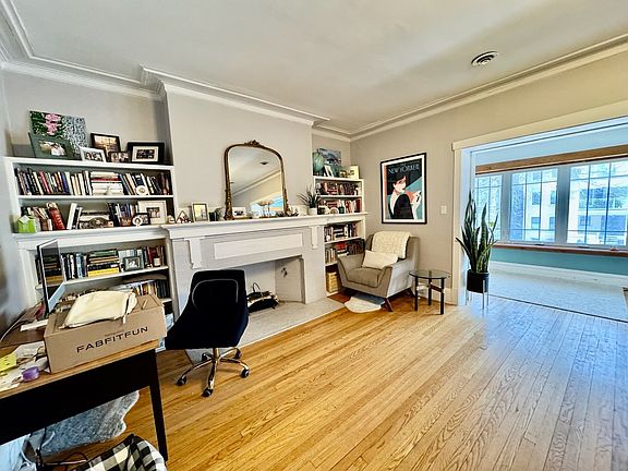 2nd image of 5840 N Kenmore Ave #2