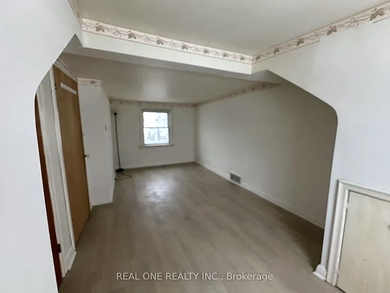 22 Pleasant View Dr — Photo 7