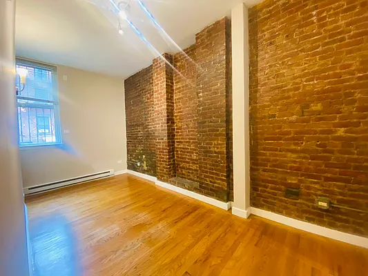 Rented by Aventana | media 18