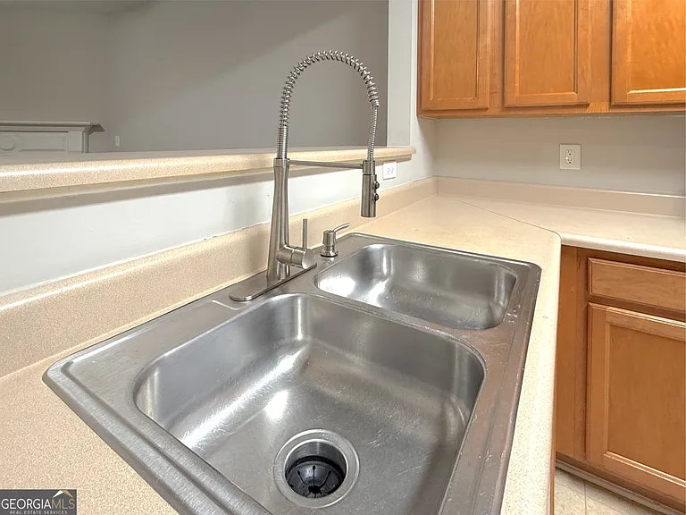 3845 Grovemont Pl — Photo 11