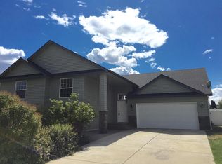 3019 W Blueberry Cir, Hayden Lake, ID 83835
