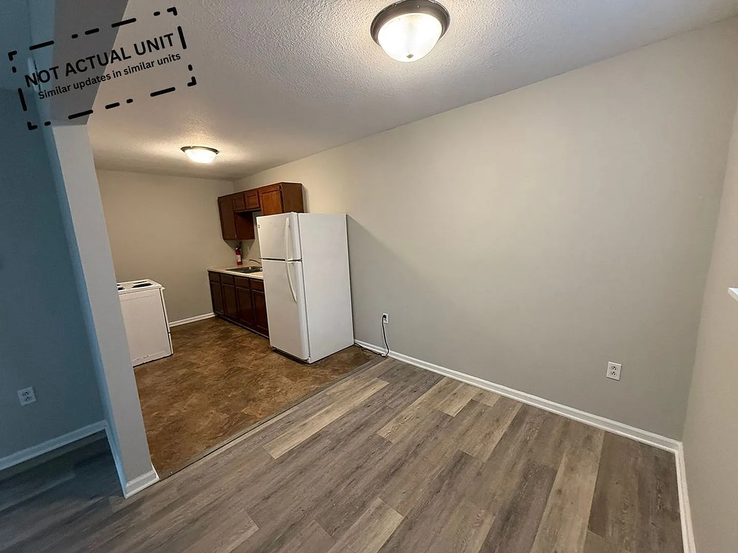 one-bedroom, one-bath — Photo 4