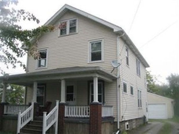 1st image of 3011 Caroline Ave
