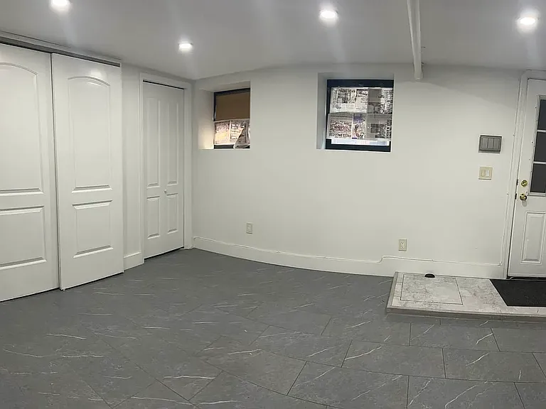 607 20th St #1 — Photo 3