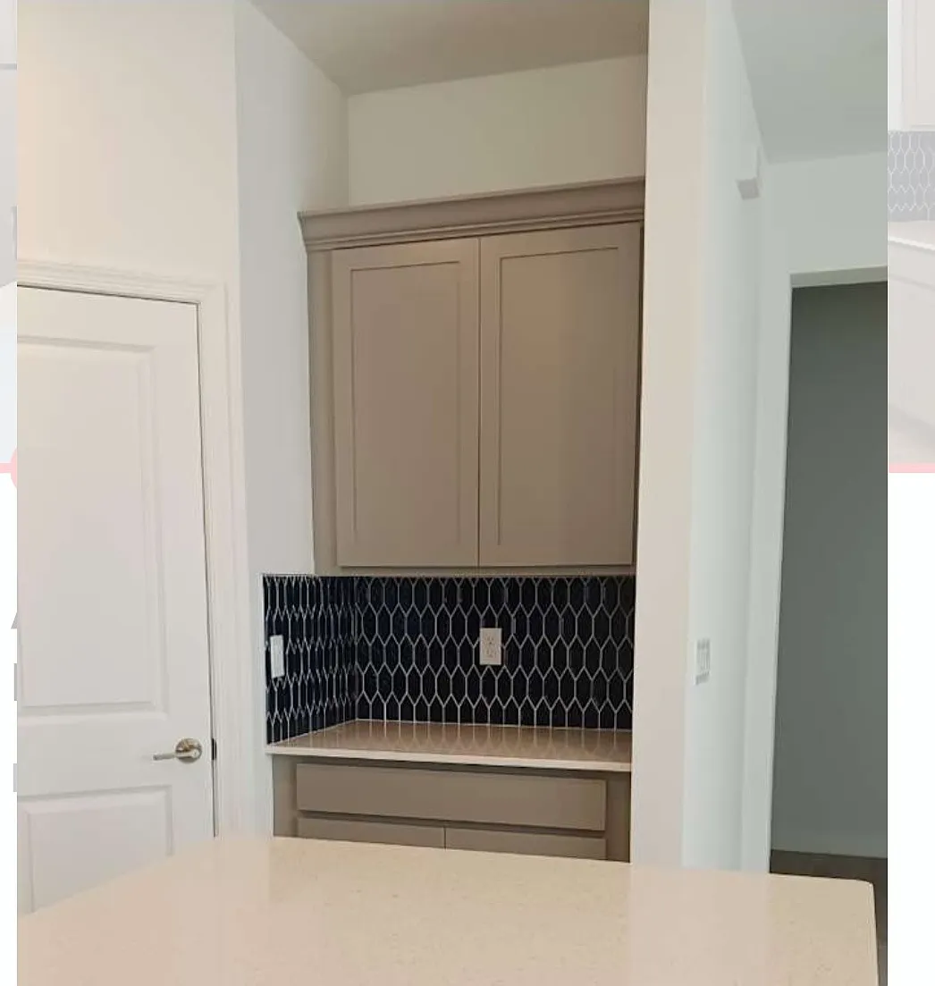 2 bed, 1300 sqft, $2,500 — Photo 3