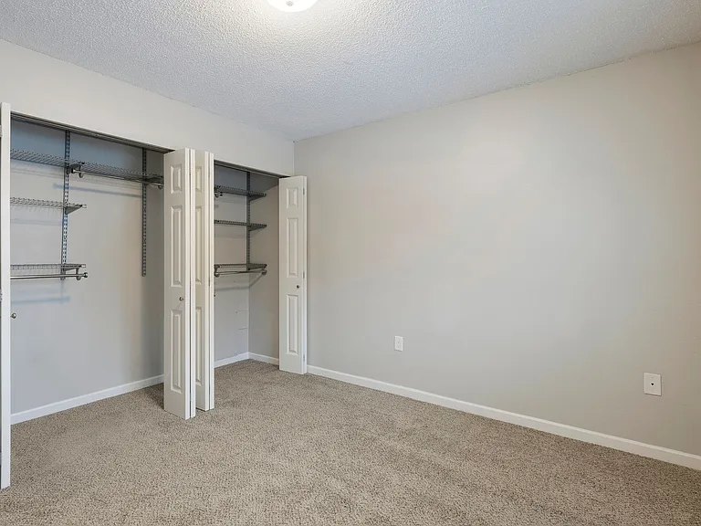 Shannon Glen Townhomes — Photo 25