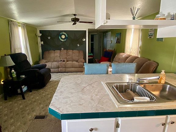 4th image of 413 Sand Dollar Dr