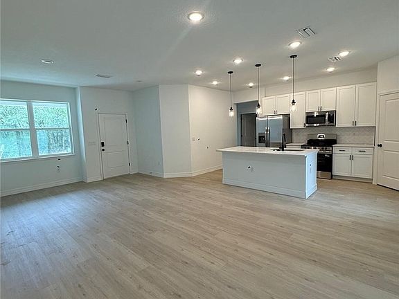 3rd image of 1659 W Belen Dr