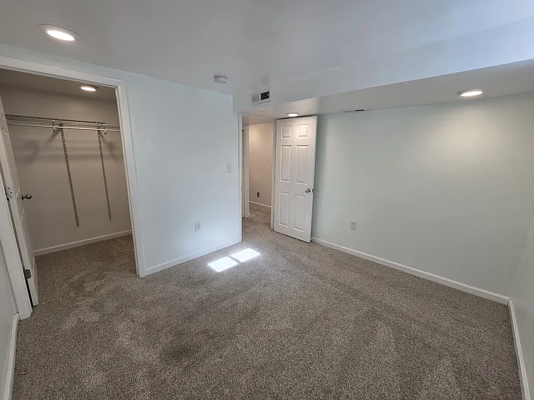 744 E 4200 S — Photo 21