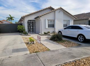 2781 W 72nd Pl, Hialeah, FL 33016