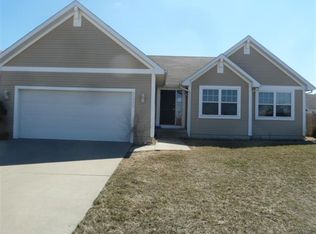 9220 Summit Dr, Johnston, IA 50131