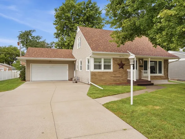 1871 41st St, Moline, IL 61265