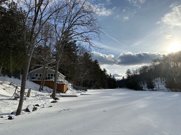 6868 Smith Ln, South Frontenac, ON K0H 2L0