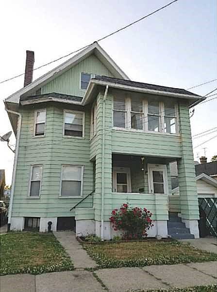 1st image of 712 W 21st St