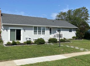 82 Pacific Ave, Cape May, NJ 08204