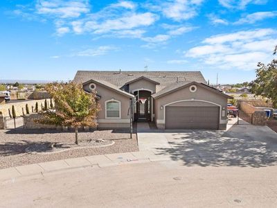 4972 Cattle Ln, El Paso, TX, 79934