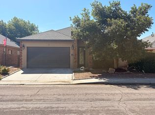 1611 Camino Del Arco, Hobbs, NM 88240