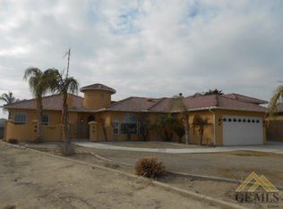 11359 Stroke Cutters Dr, Taft, CA 93268