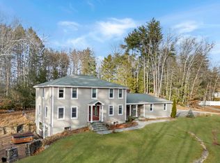 24 Hemlock Cir, Sandown, NH 03873