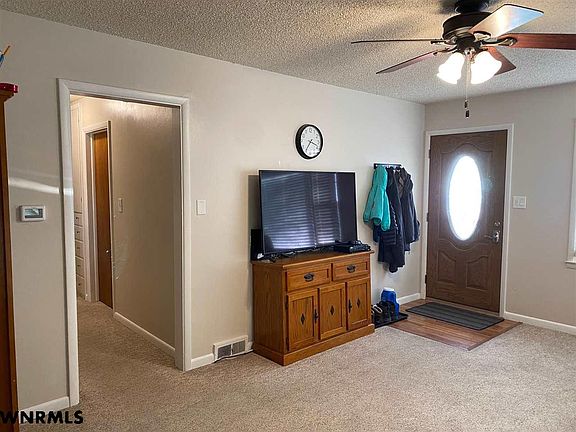 3rd image of 3009 Avenue F