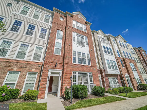 14549 Barkham Dr, Woodbridge, VA 22191