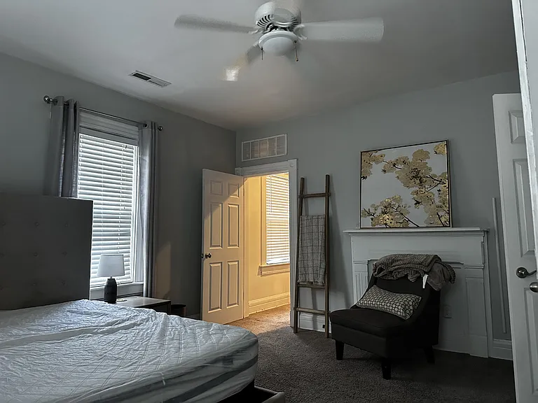 3853 Vine St #2 — Photo 9